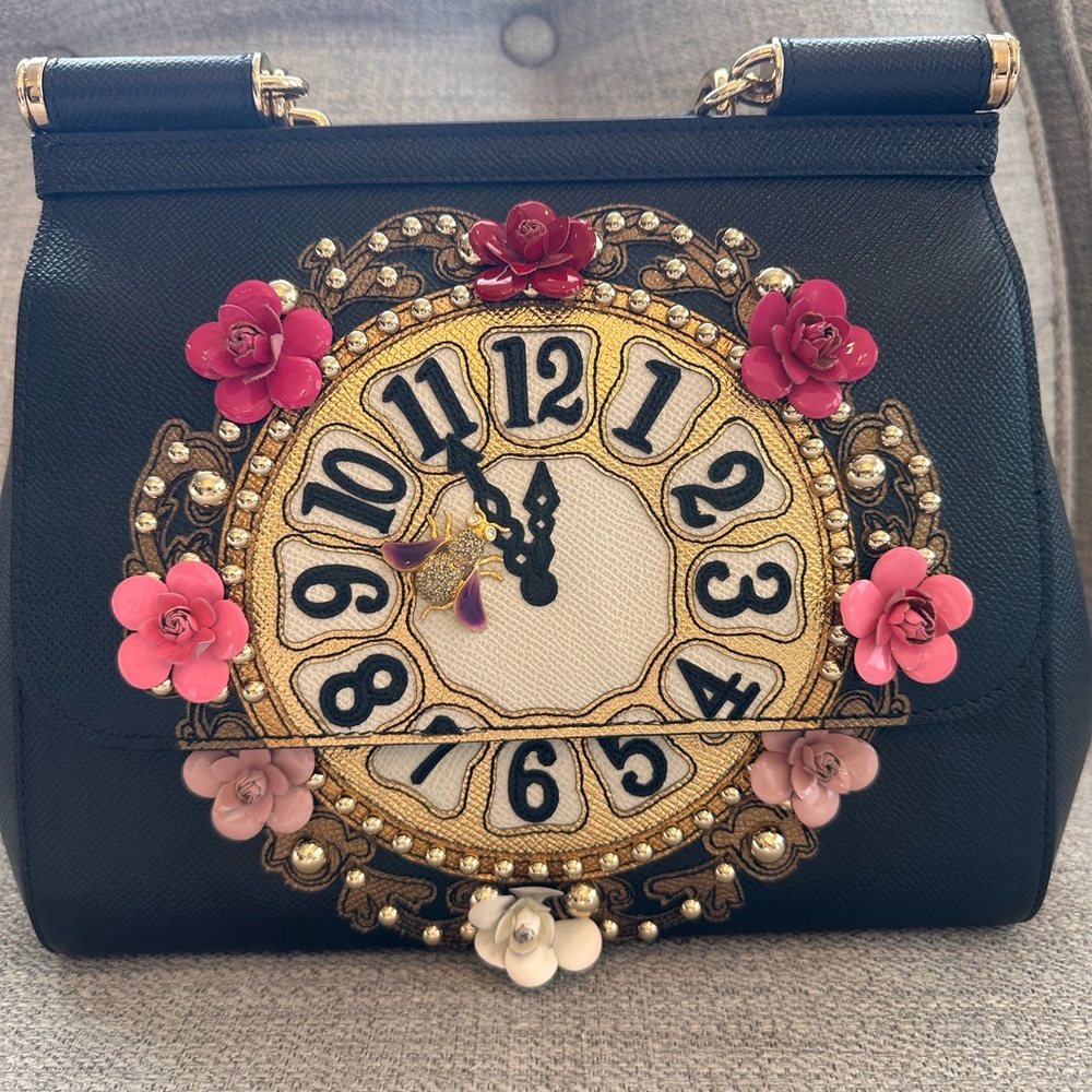 🌸🌸🌸SOLD！🌸🌸🌸Dolce Gabbana Silcily Crossbody